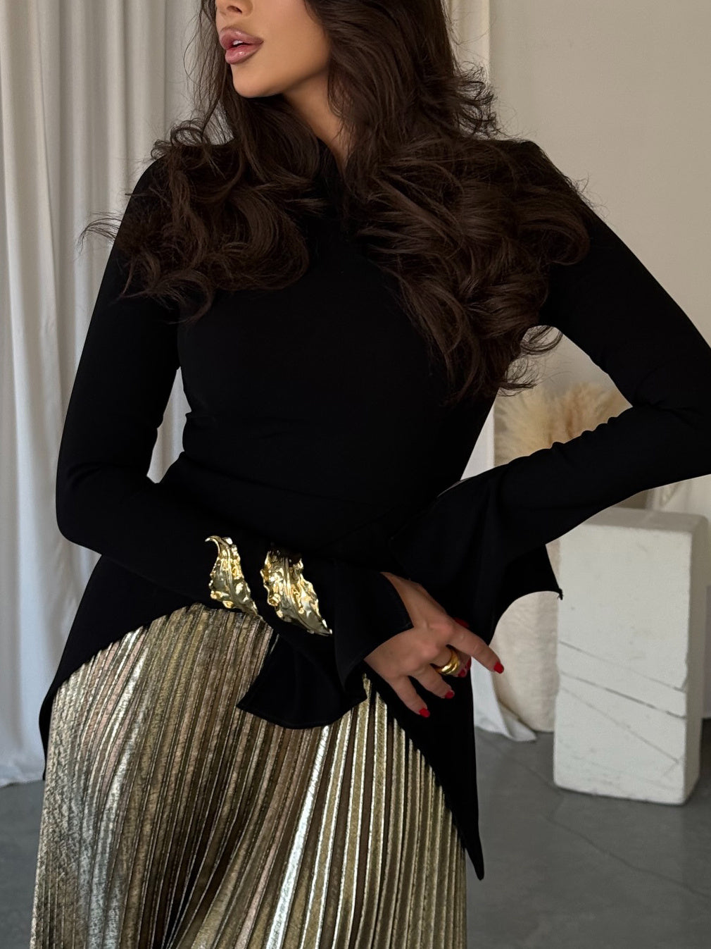 Black Bell Sleeve Irregular Hem Top & Pleated Skirt Set