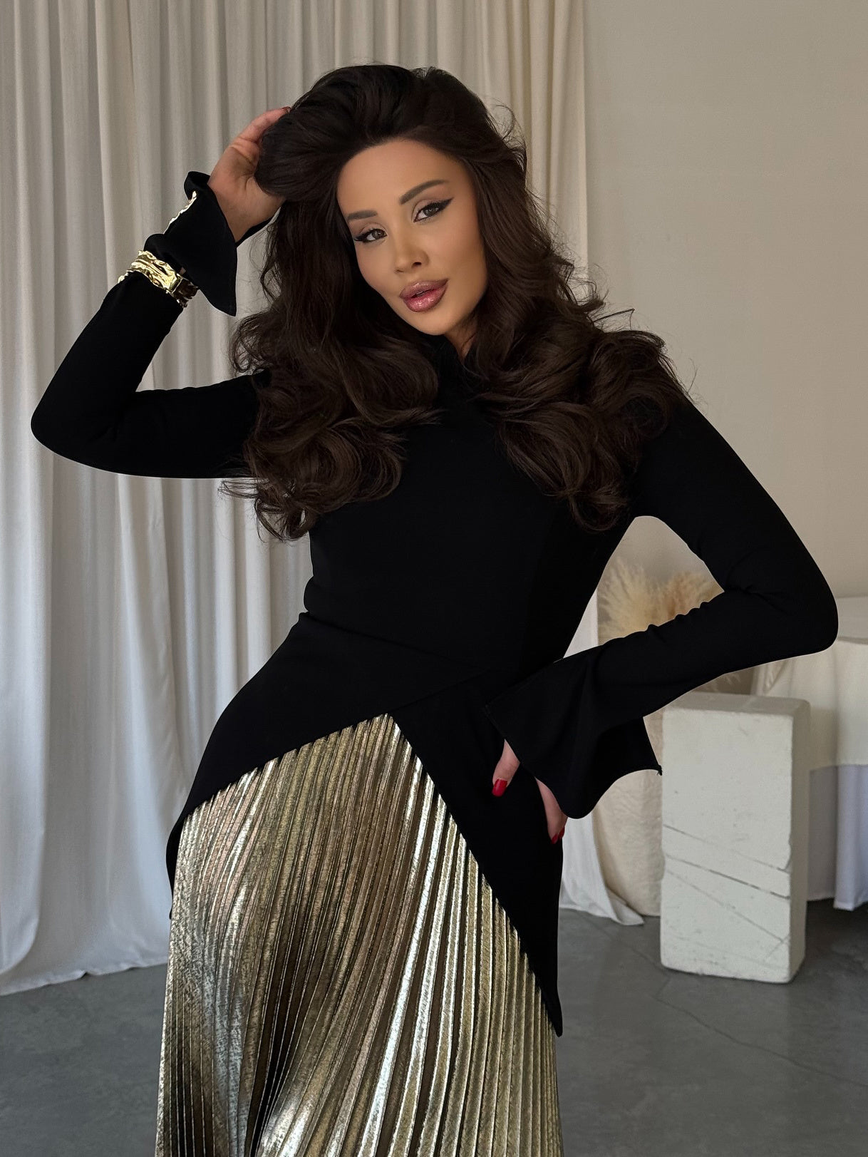 Black Bell Sleeve Irregular Hem Top & Pleated Skirt Set